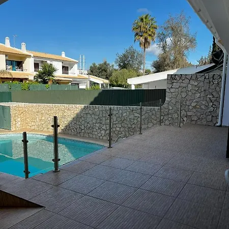 Vila V2 - Vivenda Calicos Albufeira